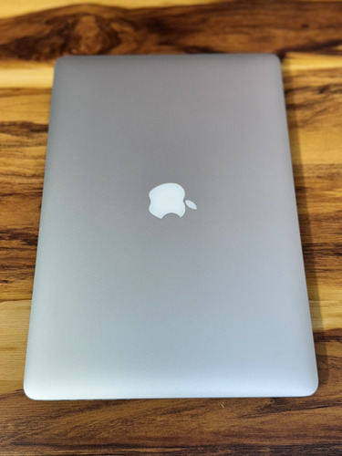 Macbook Pro 15.4 Plateado (Usado)