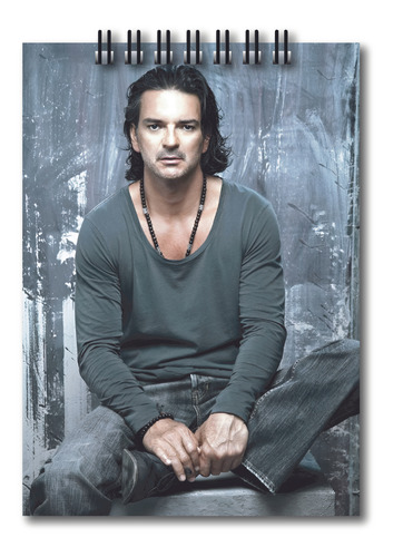 Ricardo Arjona Reloj Led+cuaderno Dibujo+chapitas