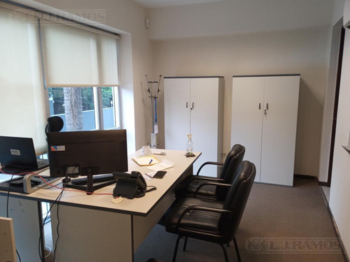 Venta Alquiler Oficinas En Block 292 M2 - Olivos