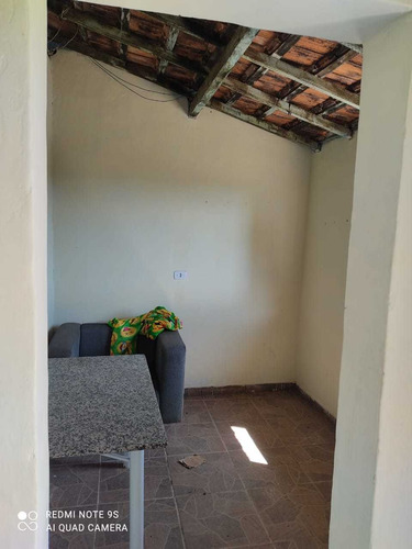 Imagem 5 de 14 de Gh9 Chacara Á Venda 1000m2 Com Casa Simples, Portão E Muro