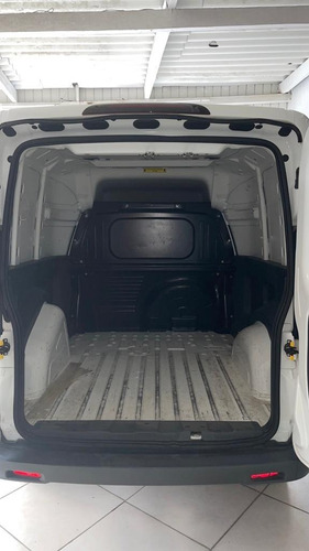 Imagem 3 de 14 de Fiat Fiorino Furgao Work Hard 1.4 Flex 2019/2020