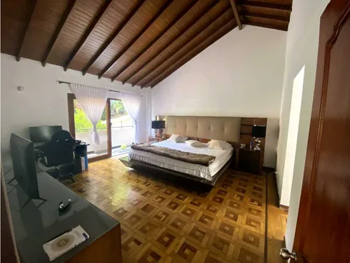 Vendemos Casa Parte Alta Del Poblado
