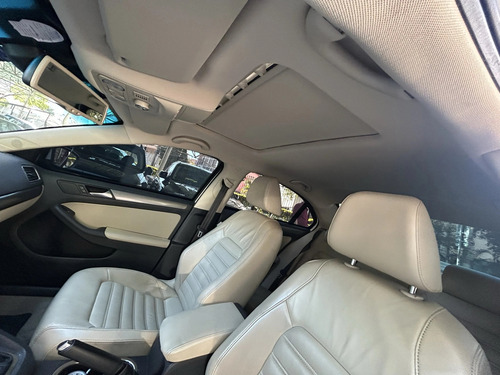 Volkswagen Jetta 2.0 Tsi Highline 4p