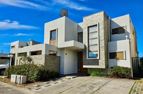 Venta Casa Mediterranea En Lomas San Andres