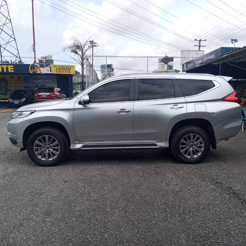 Mitsubishi Montero