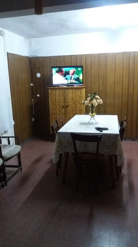 Casita Comoda A Media Cuadra Playa Mansa Y Centro