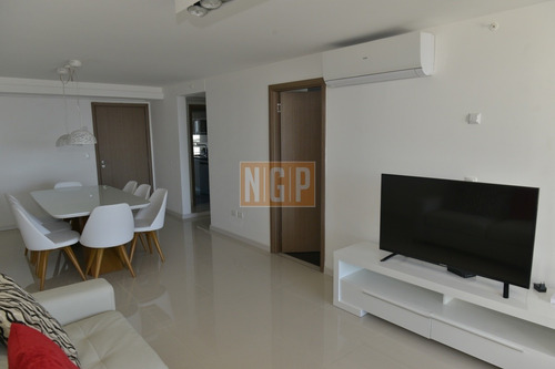 Imagen 5 de 30 de Apartamento De 3 Dormitorios Frente Al Mar Fotos Del Departamento