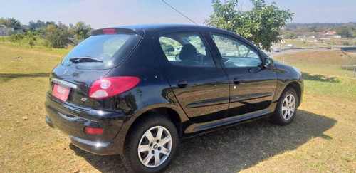 Imagem 4 de 11 de Peugeot 207 Active 1.4 Flex 8v 5p