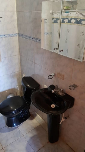 Imagen 11 de 13 de Cómoda Y Acogedora Casa En Nueva Barcelona