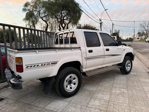 Toyota Hilux 2.4 D/cab 4x2 D
