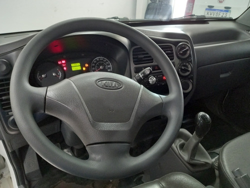 Kia Bongo 2011
