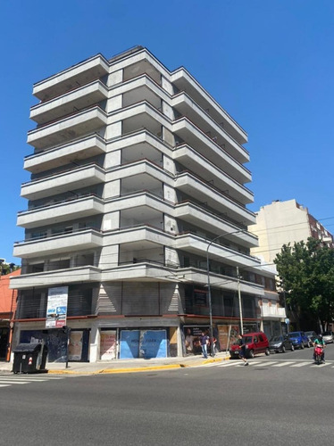 Venta 1 Ambiente 3er Piso A Metros Cid Campeador A Estrenar