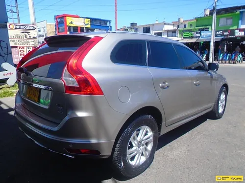 Volvo XC60 2.5 T5 Awd Kinetic