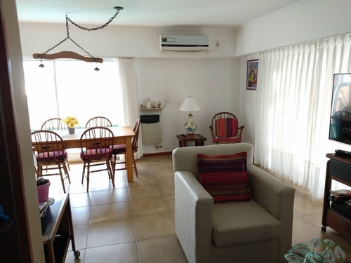 Imagen 3 de 16 de Departamento De 4 Ambientes Con Terraza Y Parrila