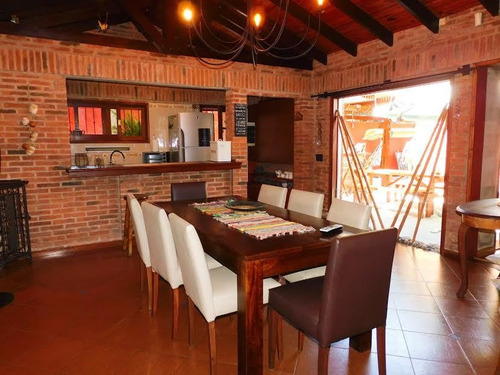 Alquiler Temporada Alta 2023/24 Casa En Jardines De Córdoba, Piscina Climatizada!!