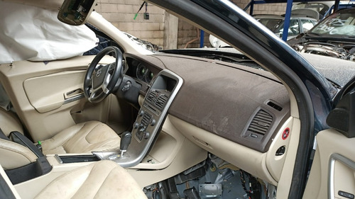 Sucata Volvo Xc60 2011 240cvs Gasolina