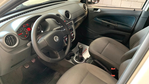 Volkswagen Voyage 1.0 MI 8V FLEX 4P MANUAL