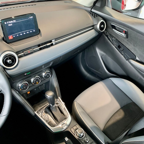 Imagen 7 de 14 de Mazda 2 Sport Grand Touring Lx Rojo | 2023