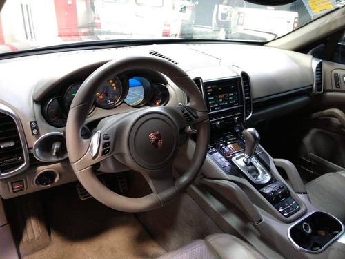 Imagem 2 de 8 de Porsche Cayenne S