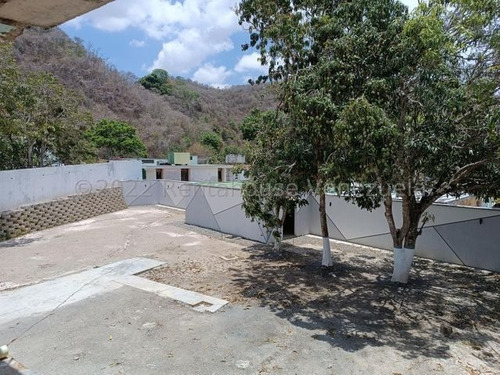 Imagen 6 de 12 de Terreno En Venta Urb. El Cafetal # 22-26060