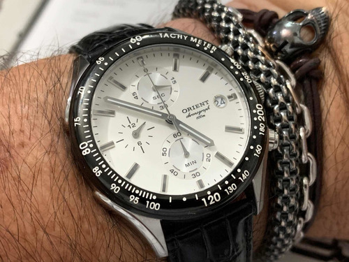 Orient Chronograph Wr100m Quartz