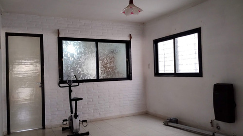Imagen 4 de 25 de Venta Casa Y Departamento Interno Zona Aristobulo