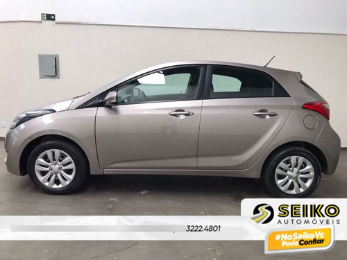 Imagem 8 de 15 de Hyundai Hb20 C./c.plus/c.style 1.6 Flex 16v Mec. 2016/20...