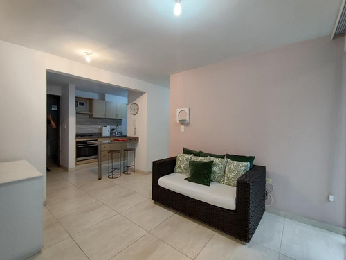 Apartamento En Arriendo En La Floresta. Cod A28932