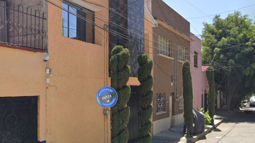 Casa En Emiliano Zapata Gustavo A. Madero Cdmx. Remates Exclusivos, Tu Nuevo Hogar Te Espera.