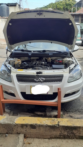 Imagen 10 de 13 de Chery Orinoco Sedan 1.8