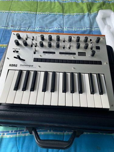 Korg Monologue + Case