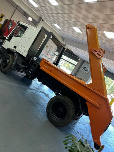 Iveco 170e22 2013 Con Porta Volquetes Nuevo De Fbca!