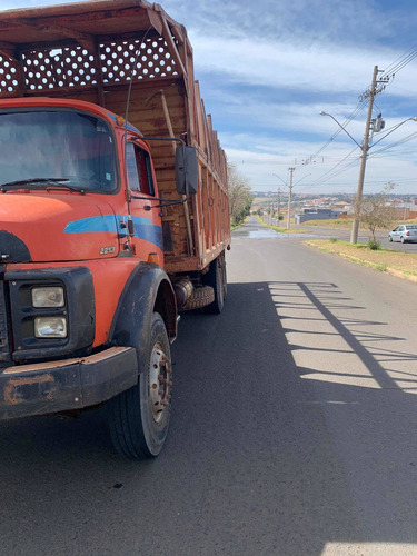 Imagem 1 de 10 de Mercedes-benz Mb Traçado