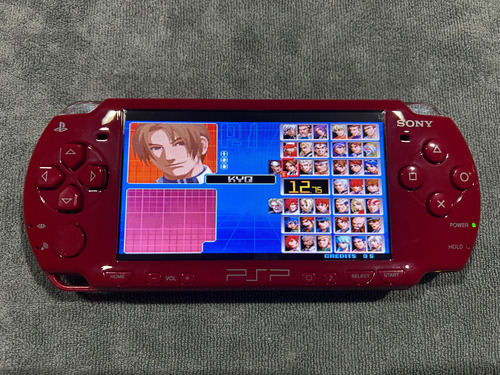 Psp Slim Modelo 2000 Red Y 64gb Llena De Juegos Rojo (Usado)