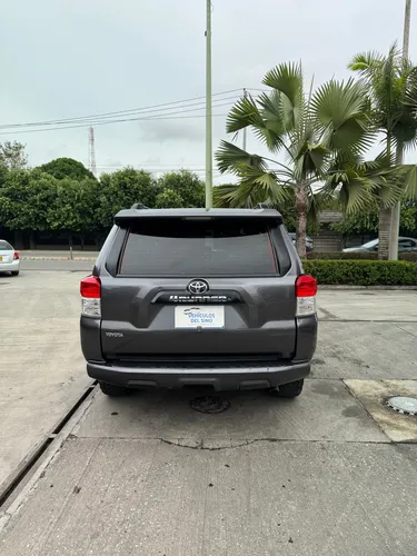 Toyota 4Runner 4.0 Sr5