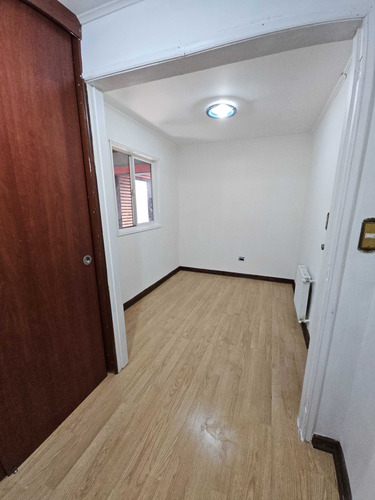 Amplia Casa En Venta En Parcela (82309)