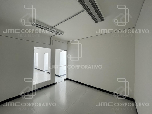 Oficina En Renta Cerca De Palacio De Los Deportes