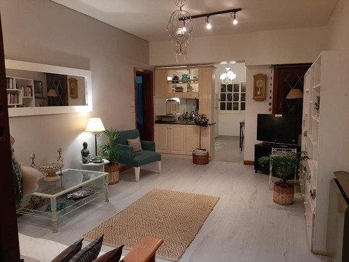 Imagen 3 de 14 de Chalet En Venta En Castelar Norte