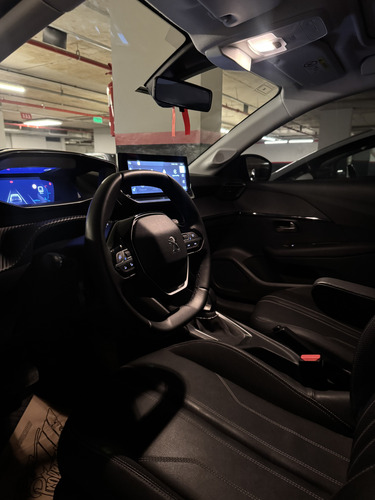 Peugeot 208 1.6 Feline Tiptronic