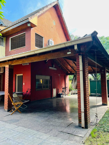 Imagen 12 de 14 de Sólido Chalet 6 Ambientes Acepta Permuta