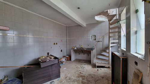 Imagem 15 de 30 de Sobrado Com 4 Dorms Boqueirão , Aqueles Que Nao Se Vê Mais ... - V15344