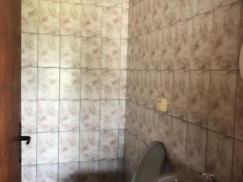 Chácara Com Piscina E 6 Quartos Em Itanhaém/sp 6839-pc