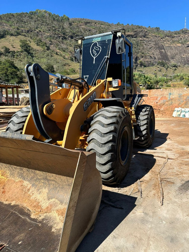 Case Pá Carregadeira 621d Ano 2017 (extremamente Nova)