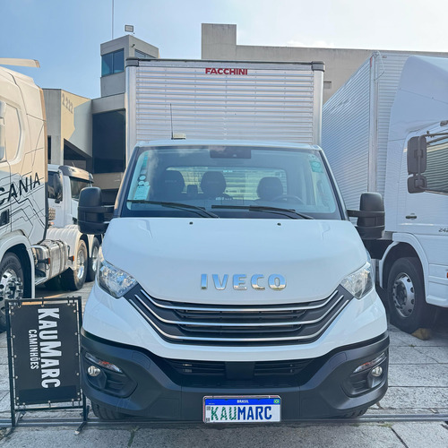 Iveco Daily 35-160 Ano 2022 Baú 4x2 = 35s14 Hr Bongo Master