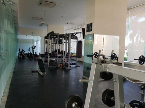 Departamento En Venta 2 Recamaras, 2 Bodegas, Sky, Av Bonampak, Cancun