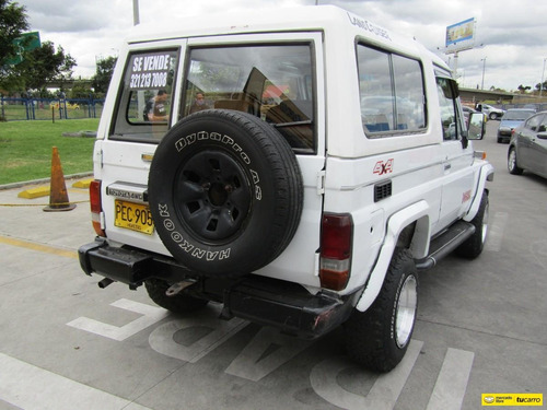 Toyota Land Cruiser Macho Mt 2.7 4x4 Diesel