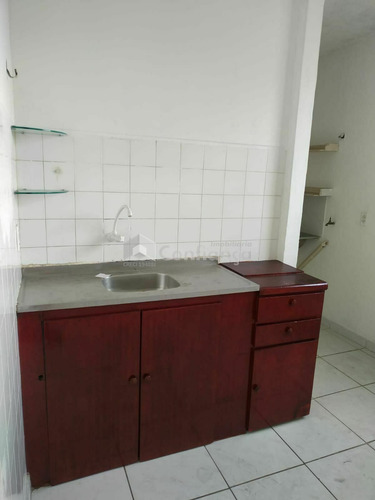 Imagem 9 de 12 de Apartamento Para Alugar No Bairro Cajazeiras - Fortaleza/ce - 748