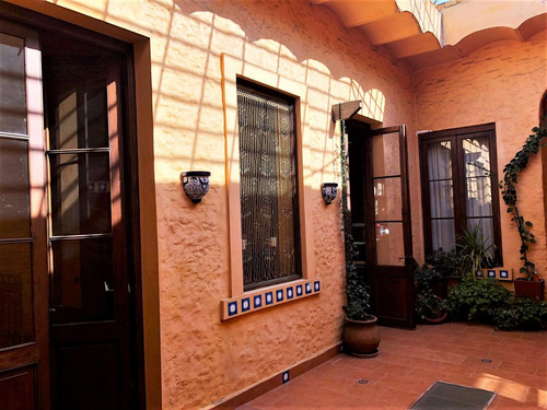 Venta Casa Palermo 3 Dormitorios Patio 2 Cocheras Gran Salón De Reunión Comercial O Vivienda