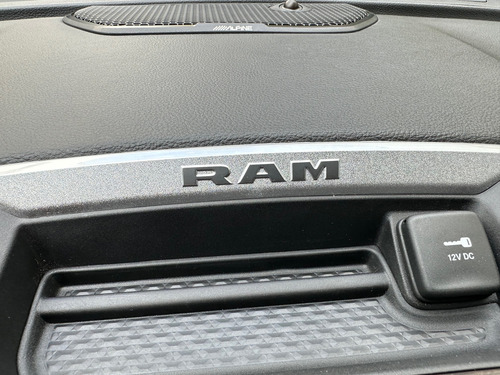 RAM Ram 2500 6.7 Laramie Cab. Dupla 4x4 Aut. 4p