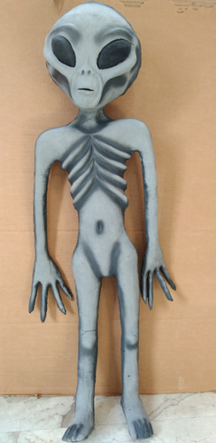 Muñeco Alien Roswell-man Un Metro - Ovni Memes Área 51 Gris (Usado)